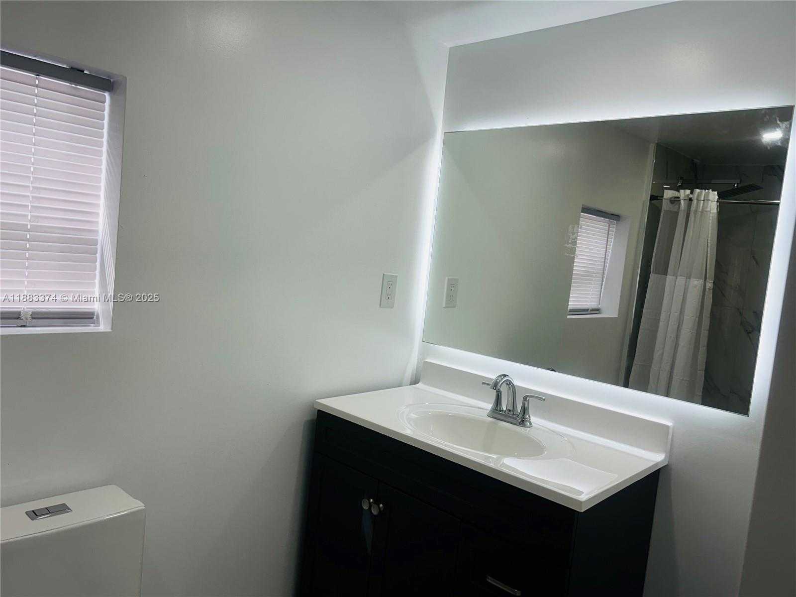 Small Image of 6318 NORTH WEST 24TH CT, Margate Number 11