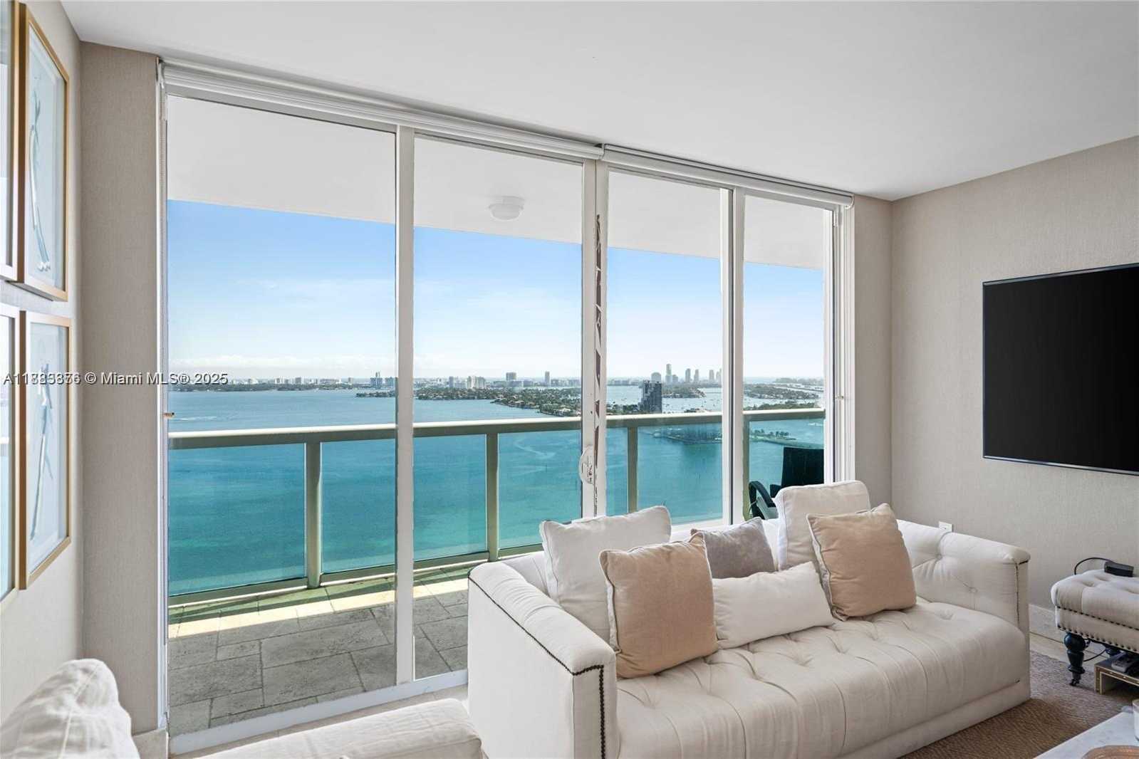 Small Image of 1800 NORTH BAYSHORE DR #3207, Miami Number 10