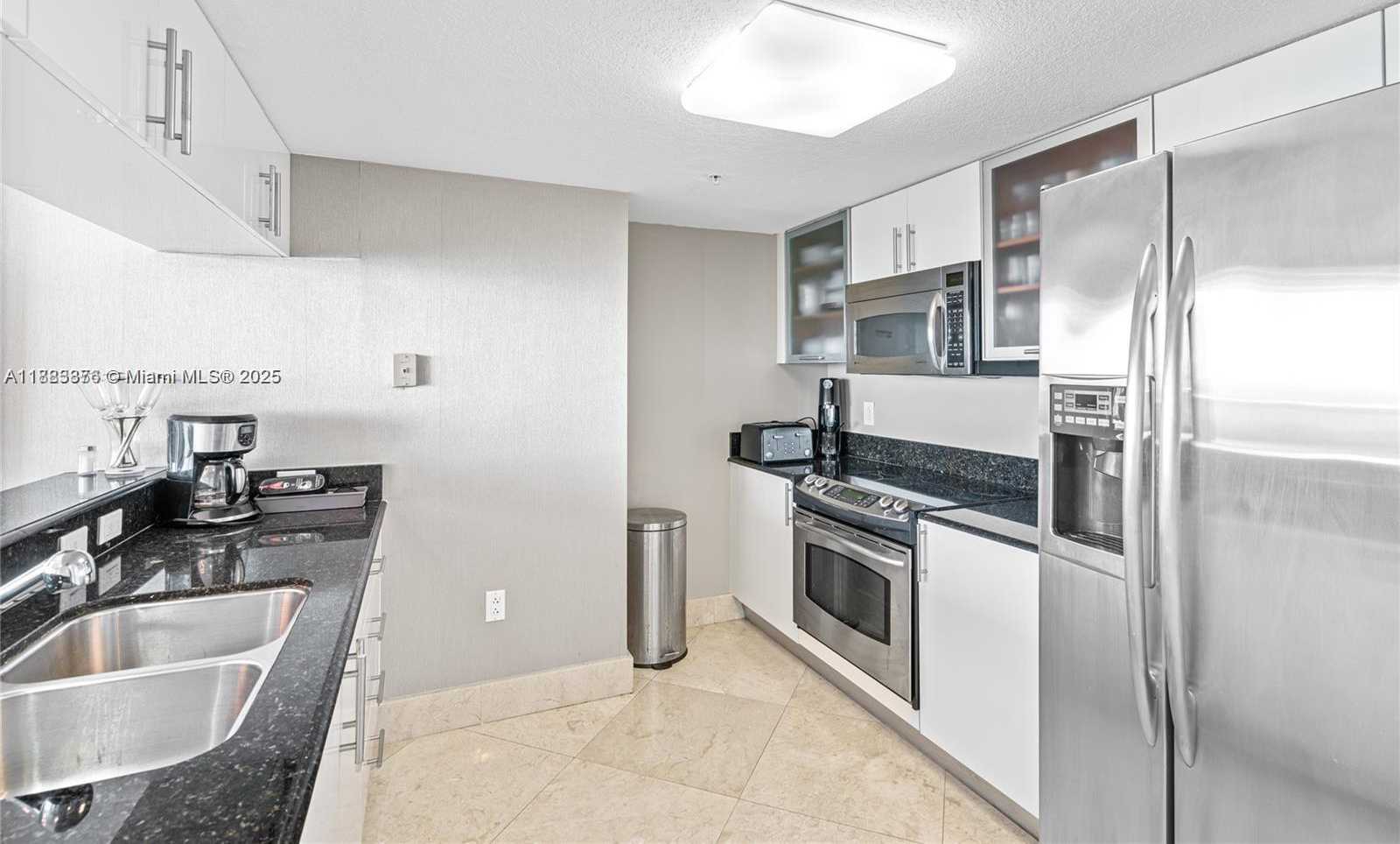 Small Image of 1800 NORTH BAYSHORE DR #3207, Miami Number 13