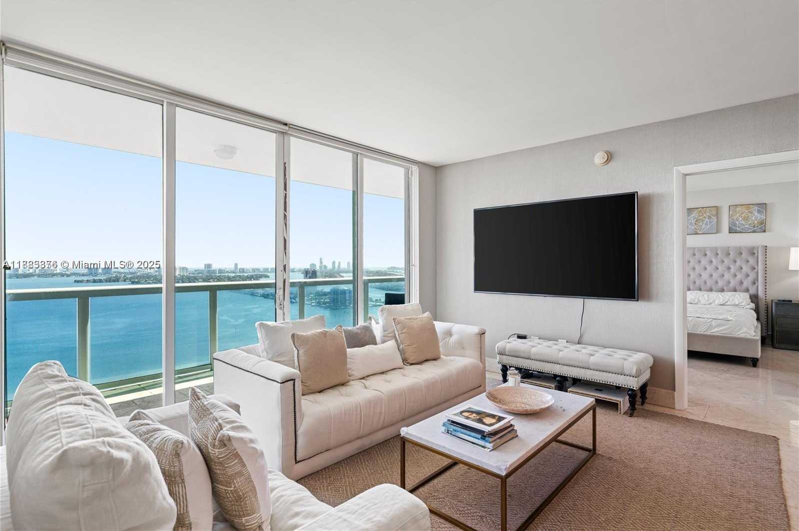 Small Image of 1800 NORTH BAYSHORE DR #3207, Miami Number 30