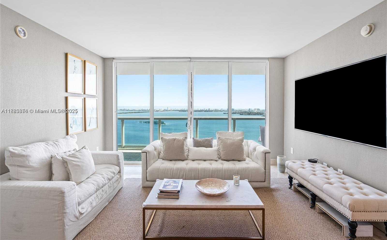 Small Image of 1800 NORTH BAYSHORE DR #3207, Miami Number 4