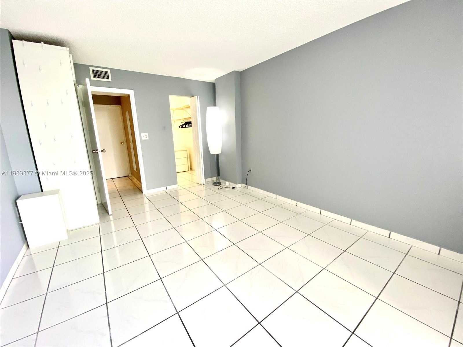 Small Image of 16950 DIXIE #A536, North Miami Beach Number 16