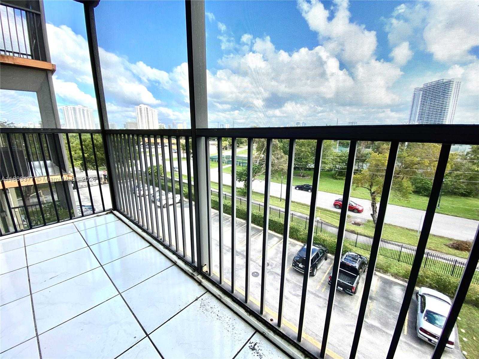 Small Image of 16950 DIXIE #A536, North Miami Beach Number 22