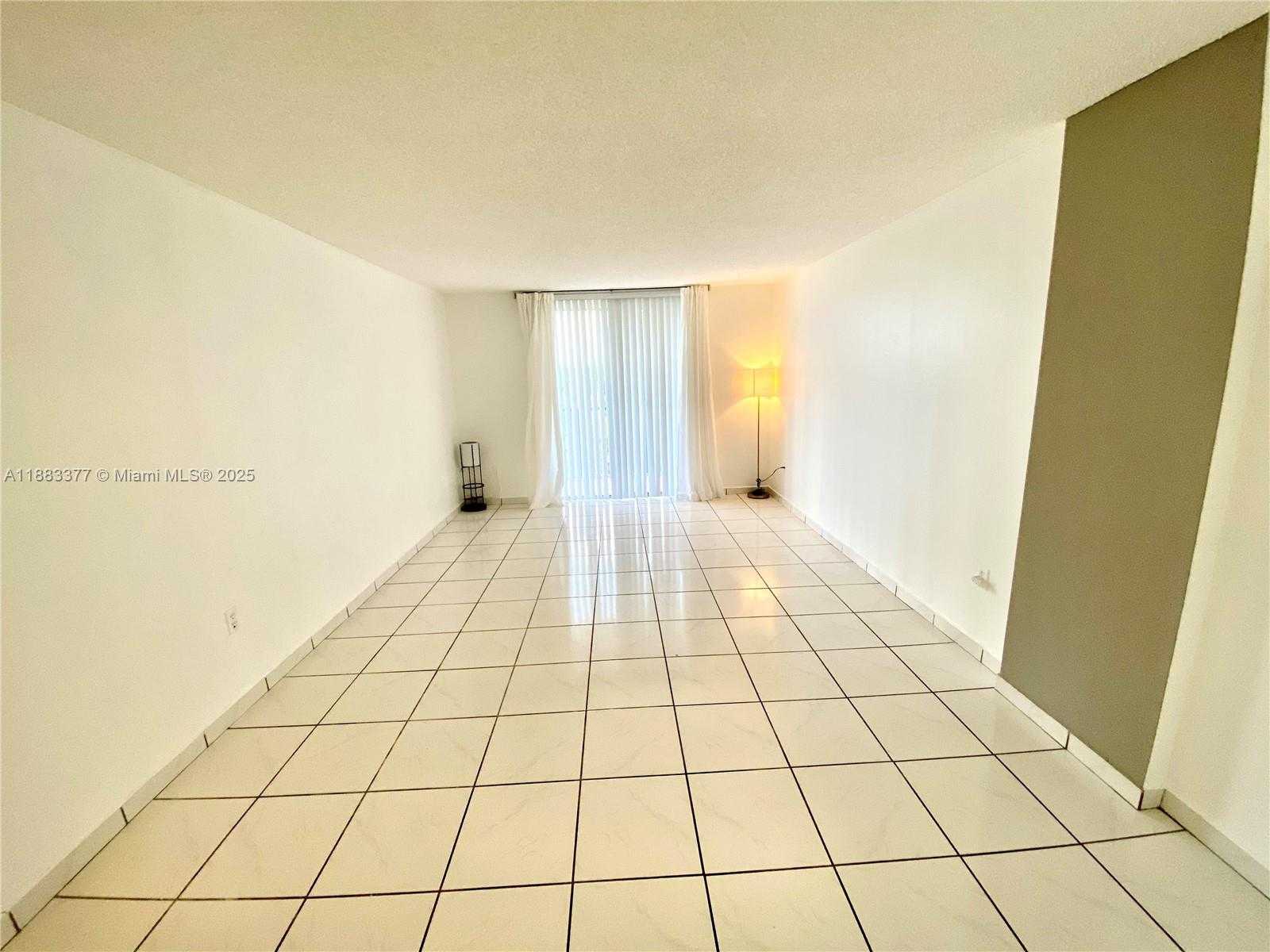 Small Image of 16950 DIXIE #A536, North Miami Beach Number 8