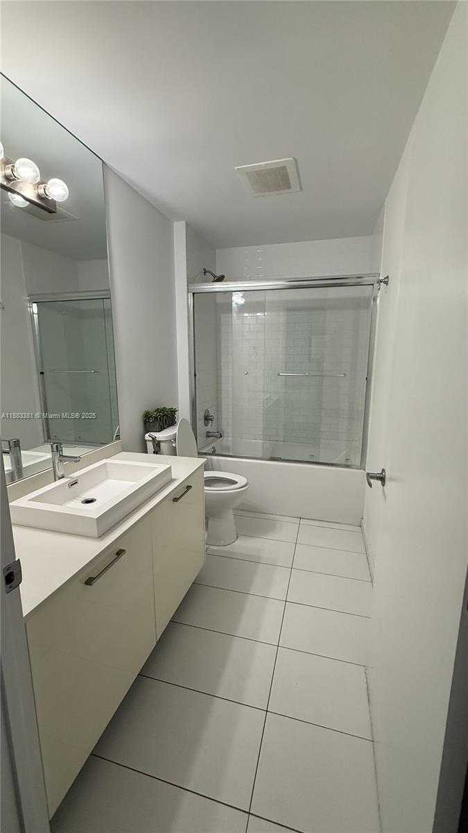 Imagen de Pequeño Objeto