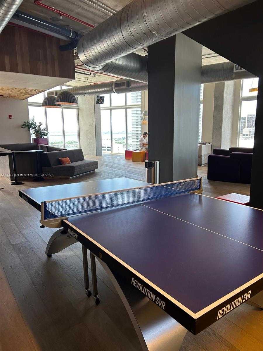 Imagen de Pequeño Objeto