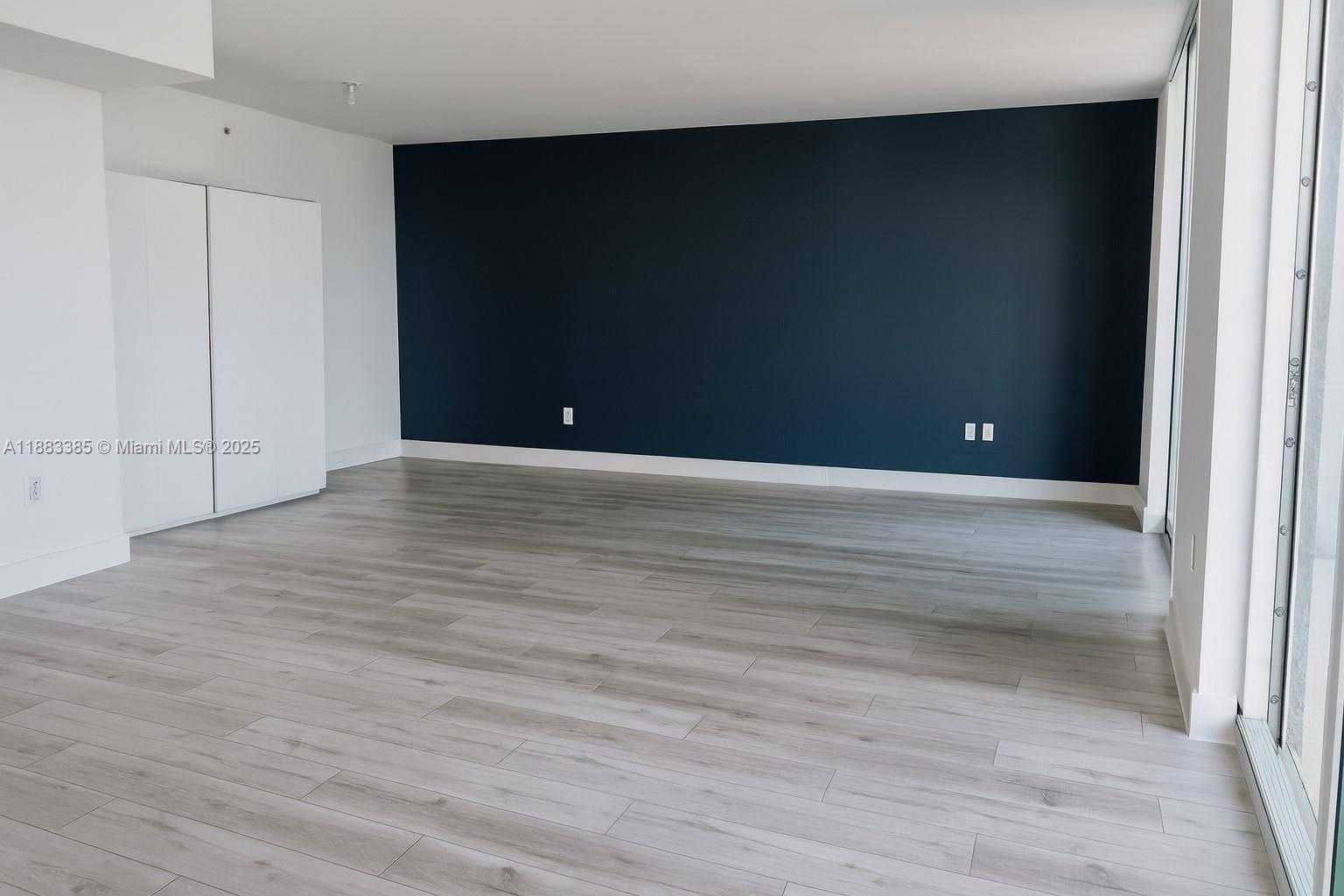 Small Image of 253 NORTH EAST 2ND ST #3307, Miami Number 3