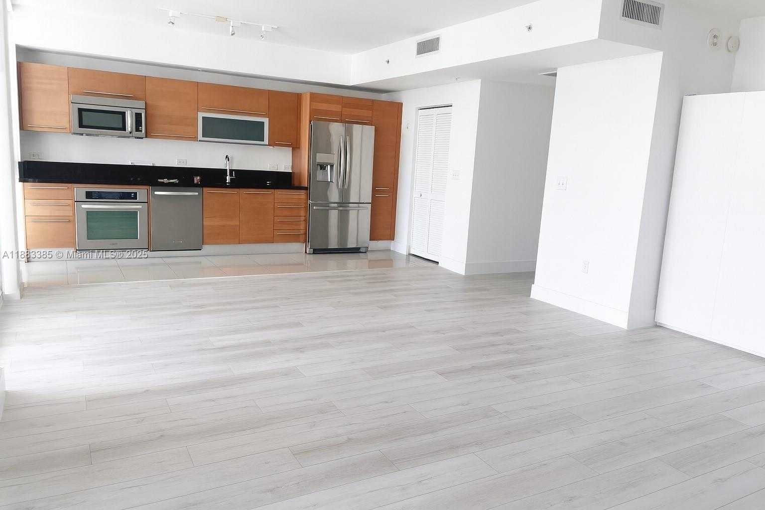 Small Image of 253 NORTH EAST 2ND ST #3307, Miami Number 7