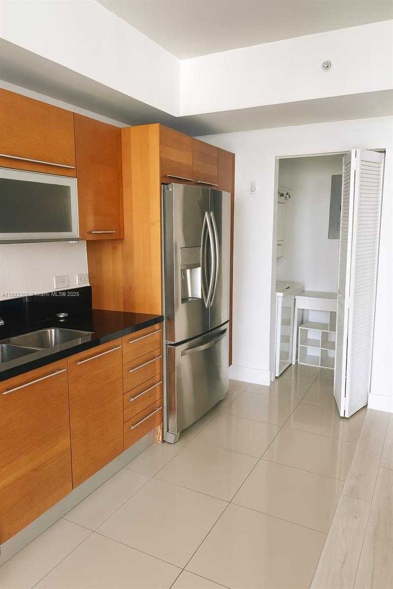 Small Image of 253 NORTH EAST 2ND ST #3307, Miami Number 8