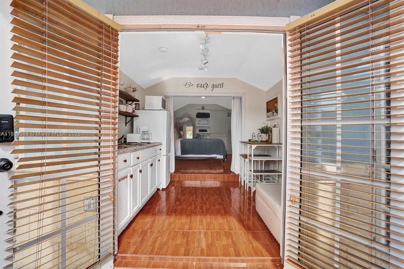 Small Image of 6300 FLAGLER ST #3, Hollywood Number 6