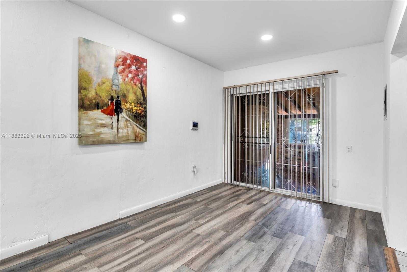 Small Image of 701 TAMIAMI CANAL RD, Miami Number 11