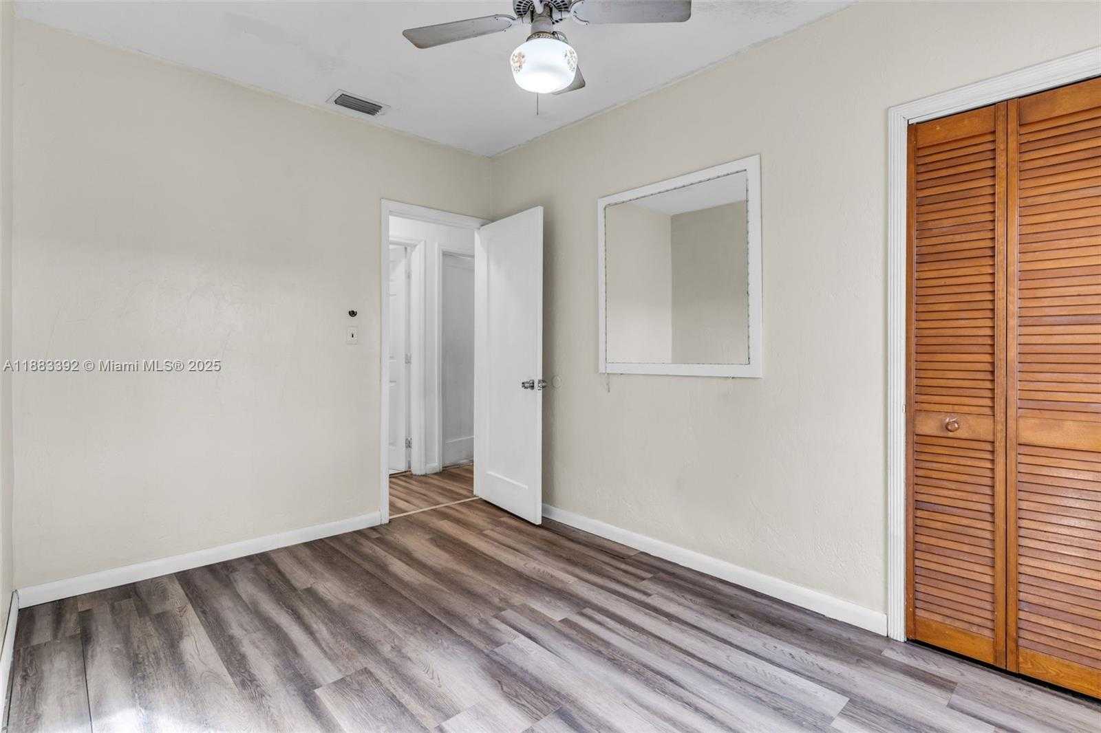 Small Image of 701 TAMIAMI CANAL RD, Miami Number 16