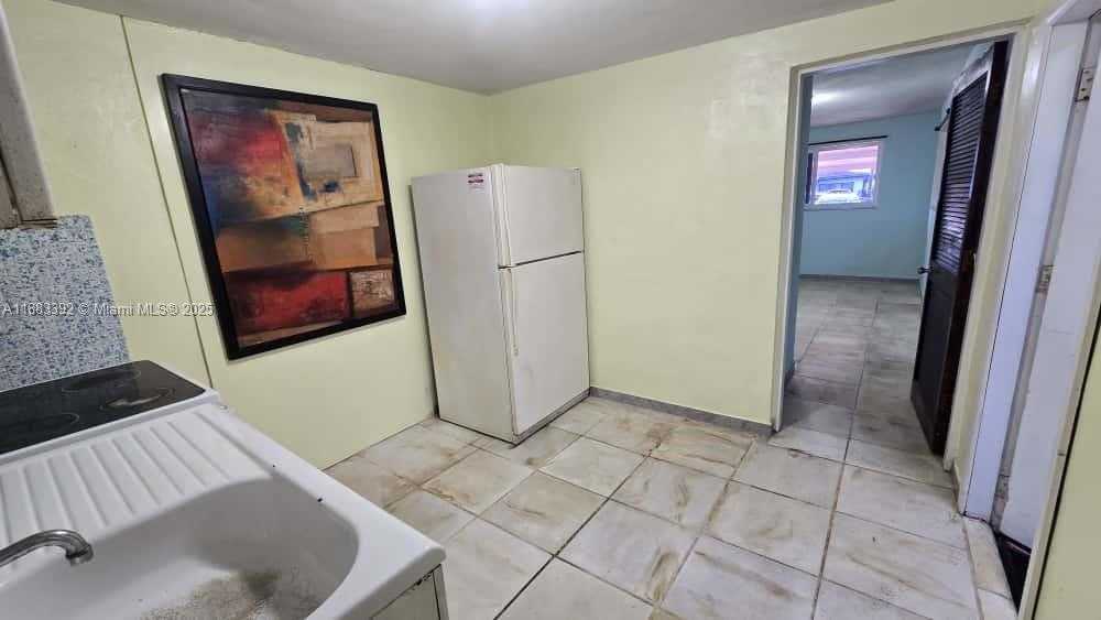 Small Image of 701 TAMIAMI CANAL RD, Miami Number 37