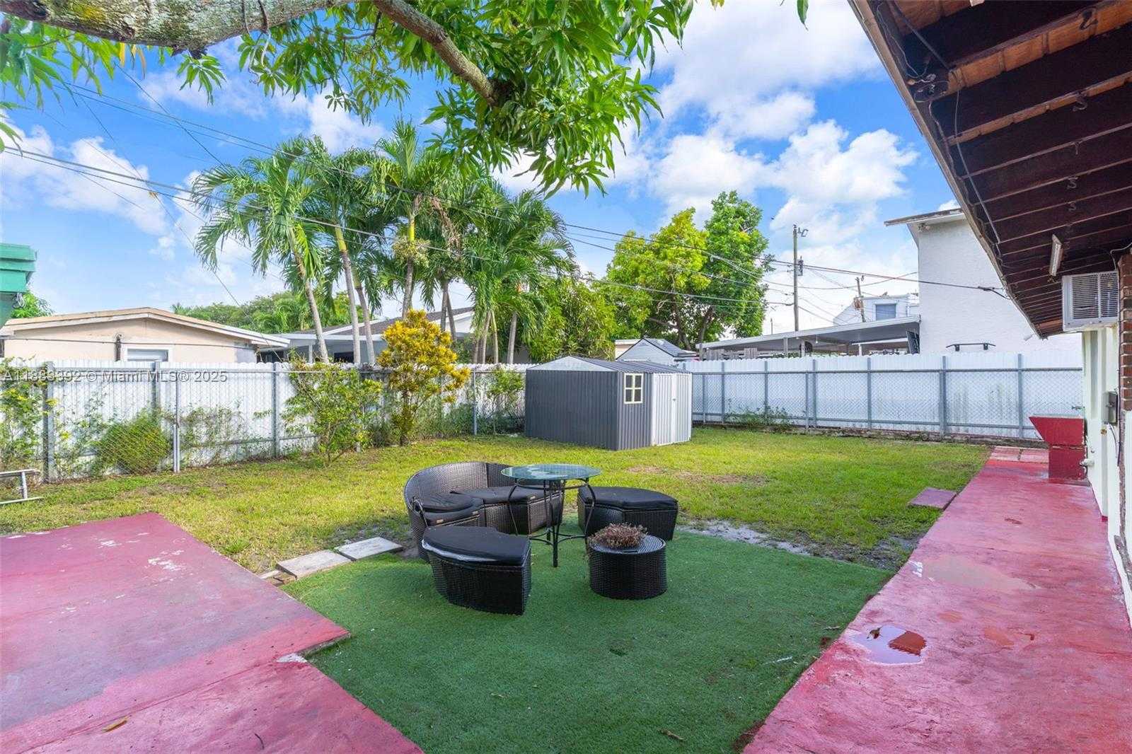Small Image of 701 TAMIAMI CANAL RD, Miami Number 45