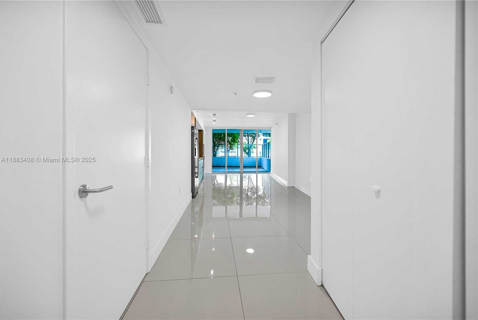 Small Image of 6620 INDIAN CREEK DR #116, Miami Beach Number 5