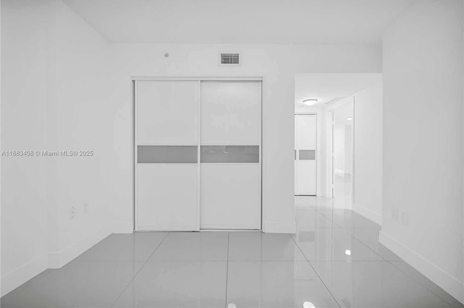 Small Image of 6620 INDIAN CREEK DR #116, Miami Beach Number 9