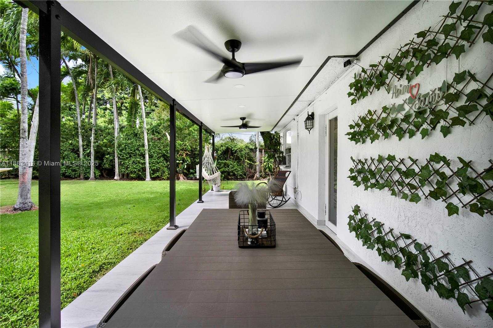 Small Image of 6400 SOUTH WEST 62ND CT, South Miami Number 21