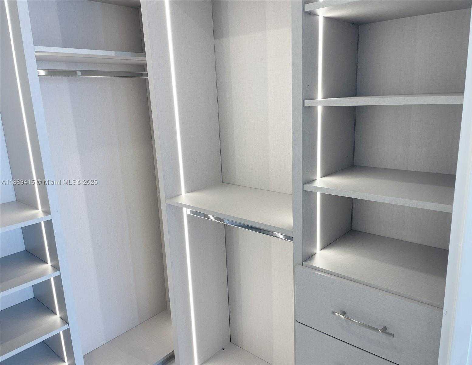 Small Image of 700 NE 24TH ST #4706, Miami Number 23