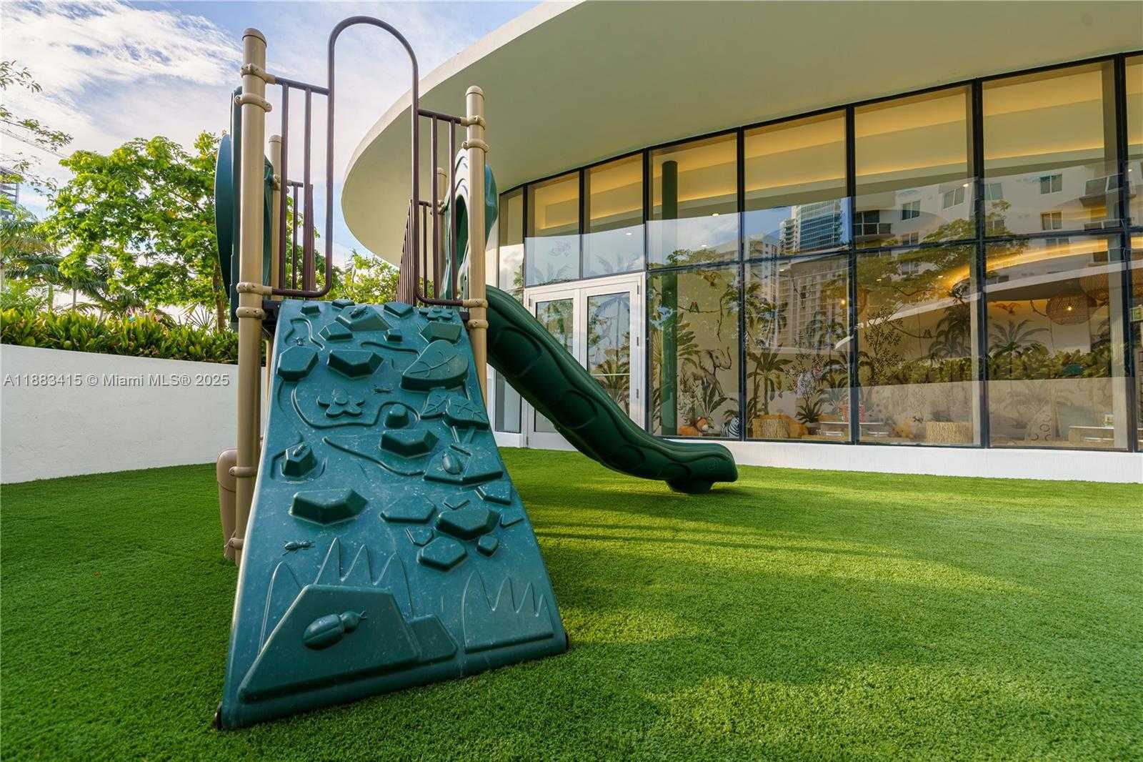 Small Image of 700 NE 24TH ST #4706, Miami Number 39