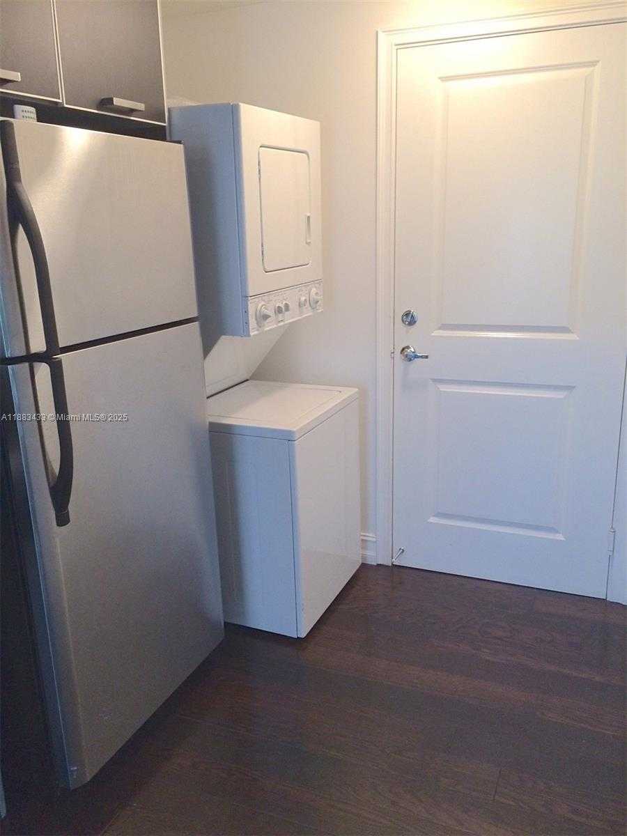 Small Image of 621 11TH ST #102, Miami Beach Number 10