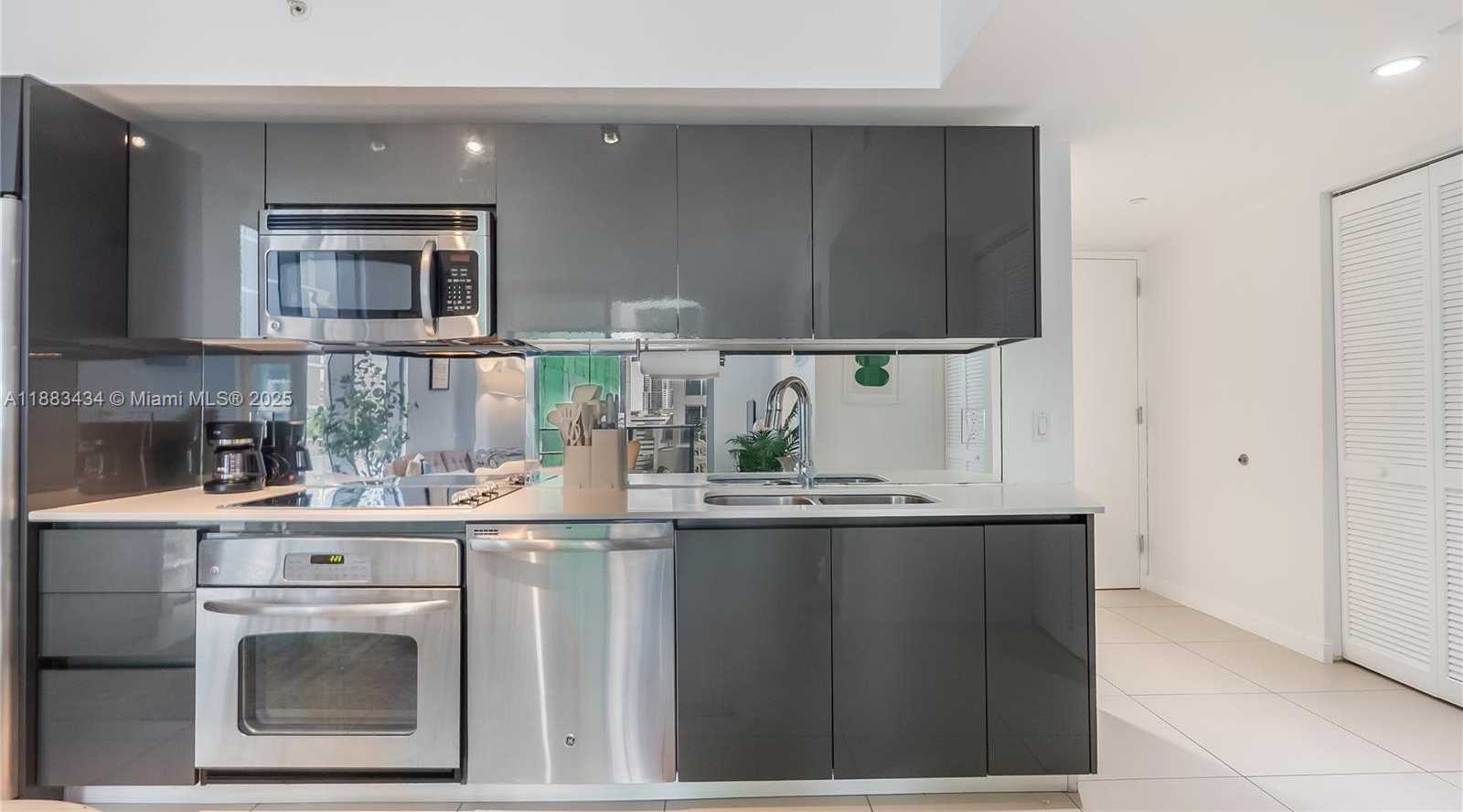 Small Image of 31 SOUTH EAST 6TH ST #1708, Miami Number 11