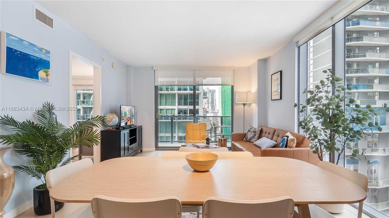 Small Image of 31 SOUTH EAST 6TH ST #1708, Miami Number 8