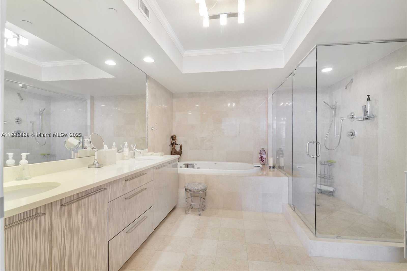 Small Image of 17201 COLLINS AVE #3302, Sunny Isles Beach Number 13