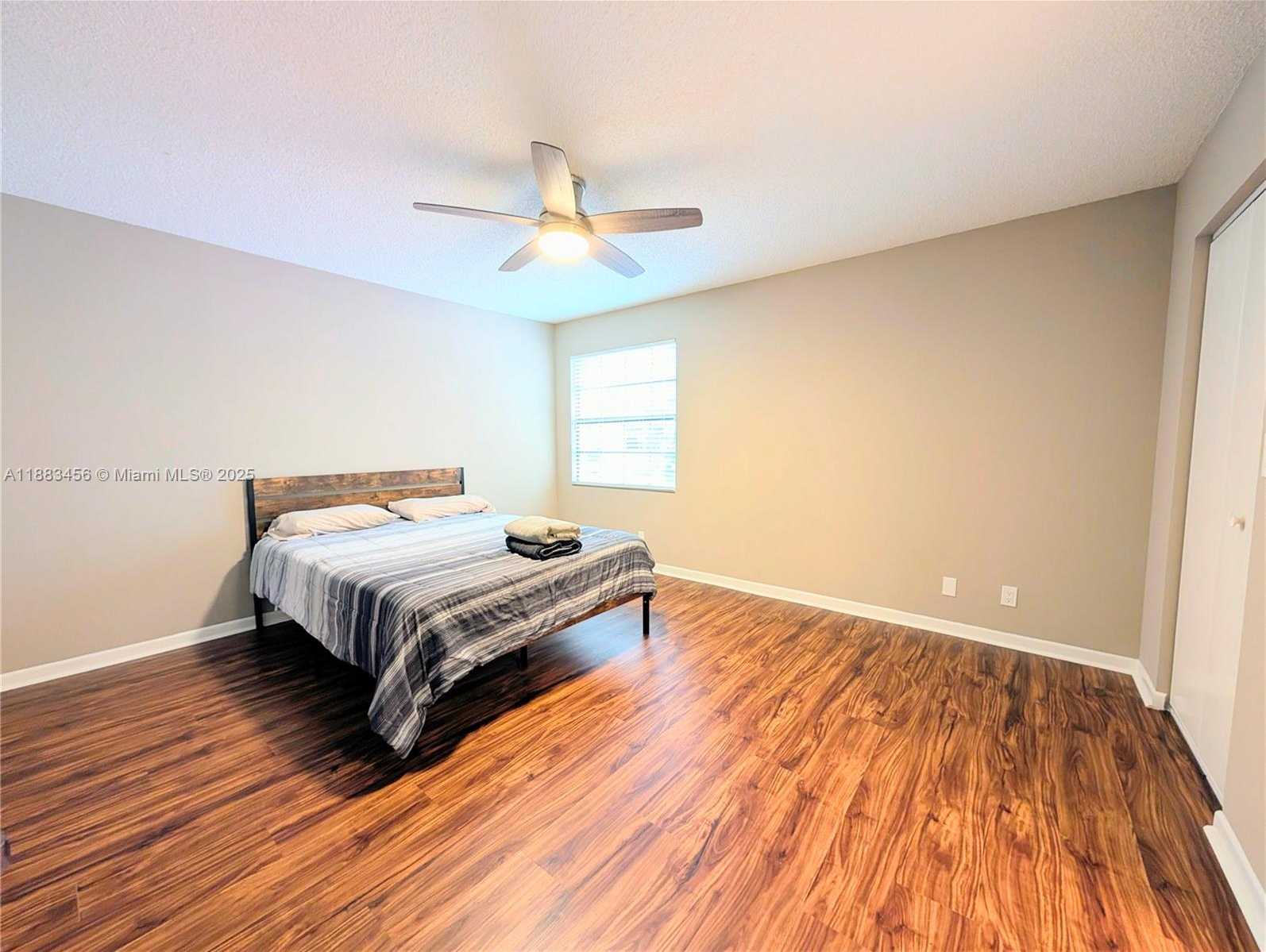 Small Image of 10330 NORTH WEST 12TH PL, Plantation Number 11
