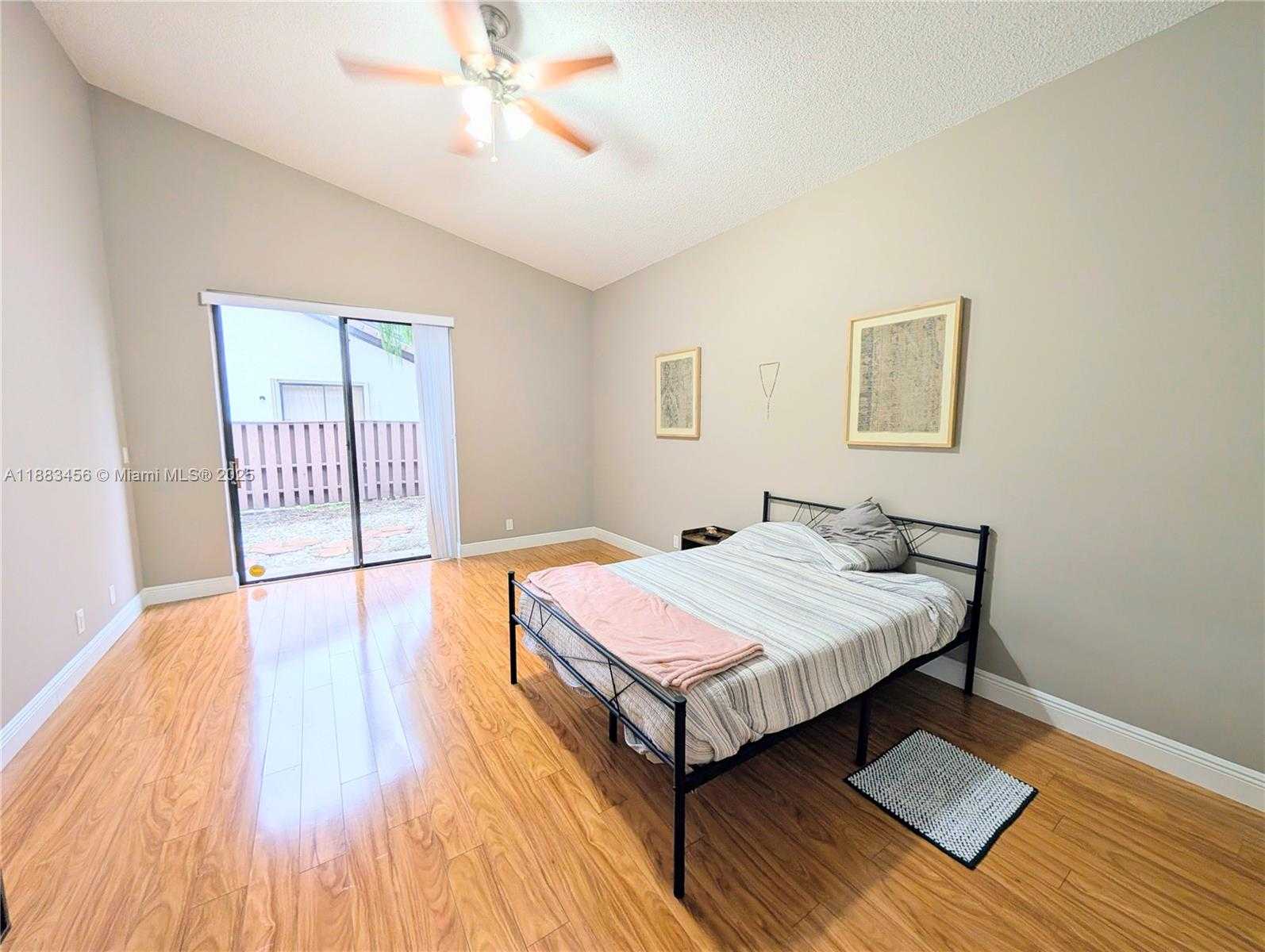 Small Image of 10330 NORTH WEST 12TH PL, Plantation Number 7