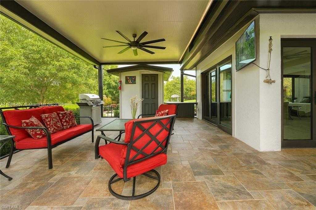 Small Image of 2560 2ND ST NE, Naples Number 36