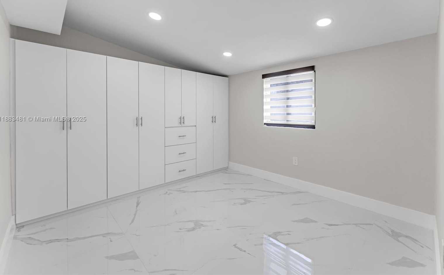 Small Image of 11800 SOUTH WEST 176TH ST #1, Miami Number 14