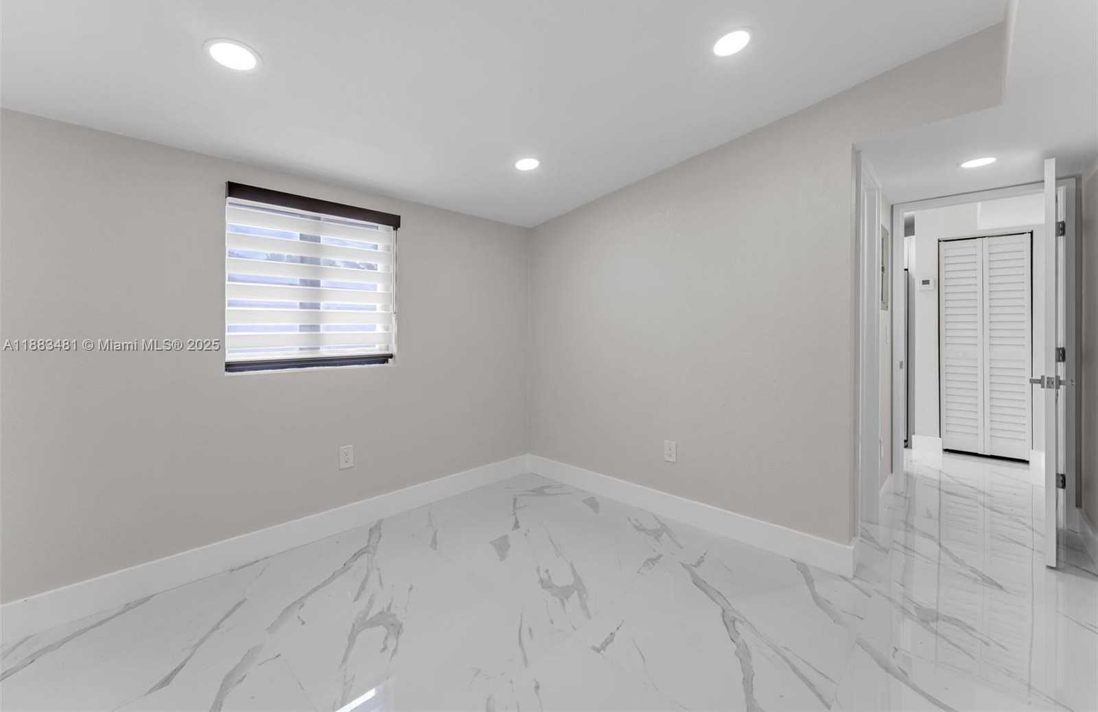 Small Image of 11800 SOUTH WEST 176TH ST #1, Miami Number 15