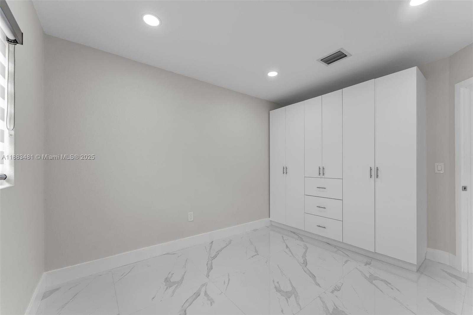 Small Image of 11800 SOUTH WEST 176TH ST #1, Miami Number 22