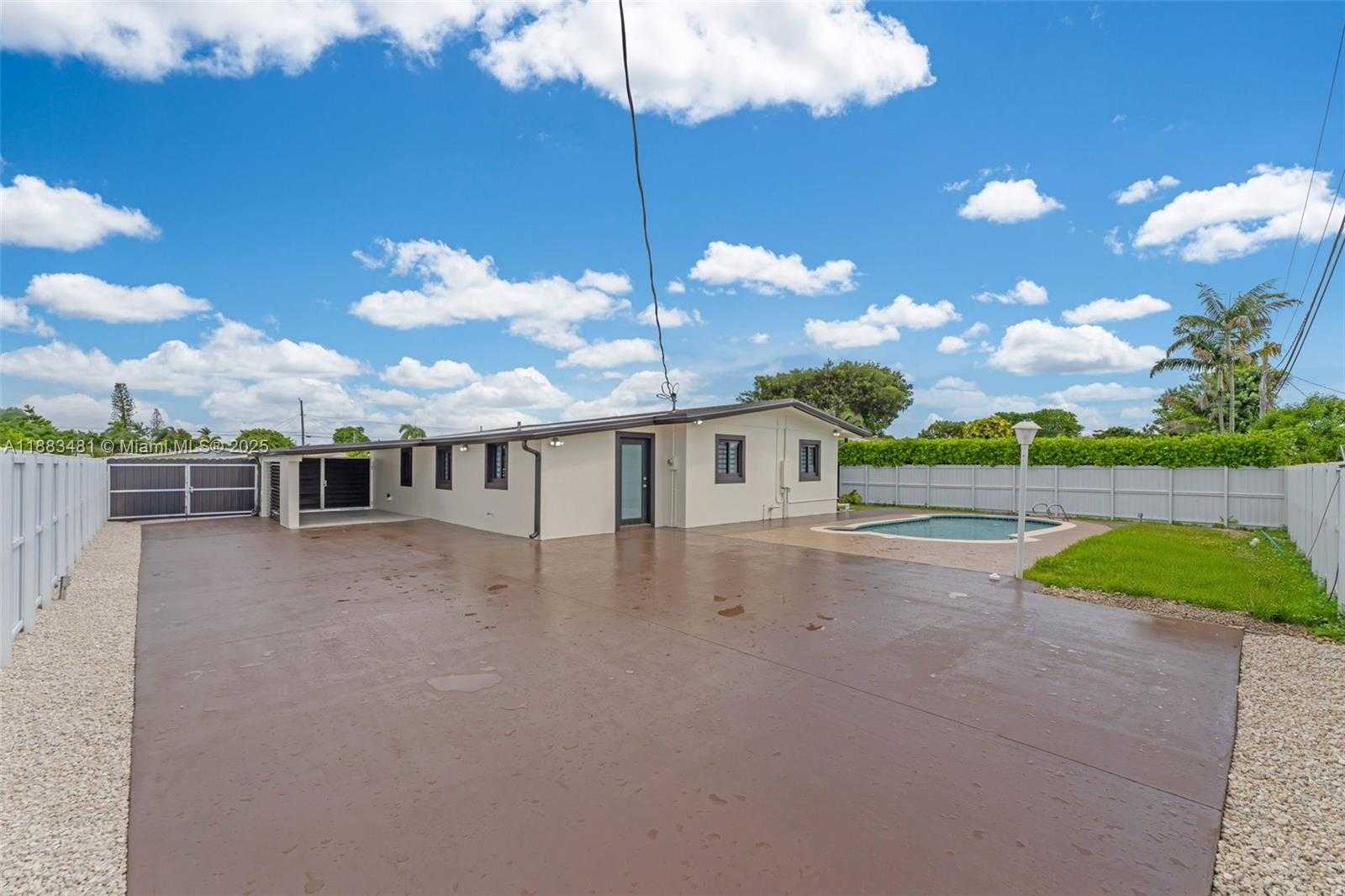Small Image of 11800 SOUTH WEST 176TH ST #1, Miami Number 26