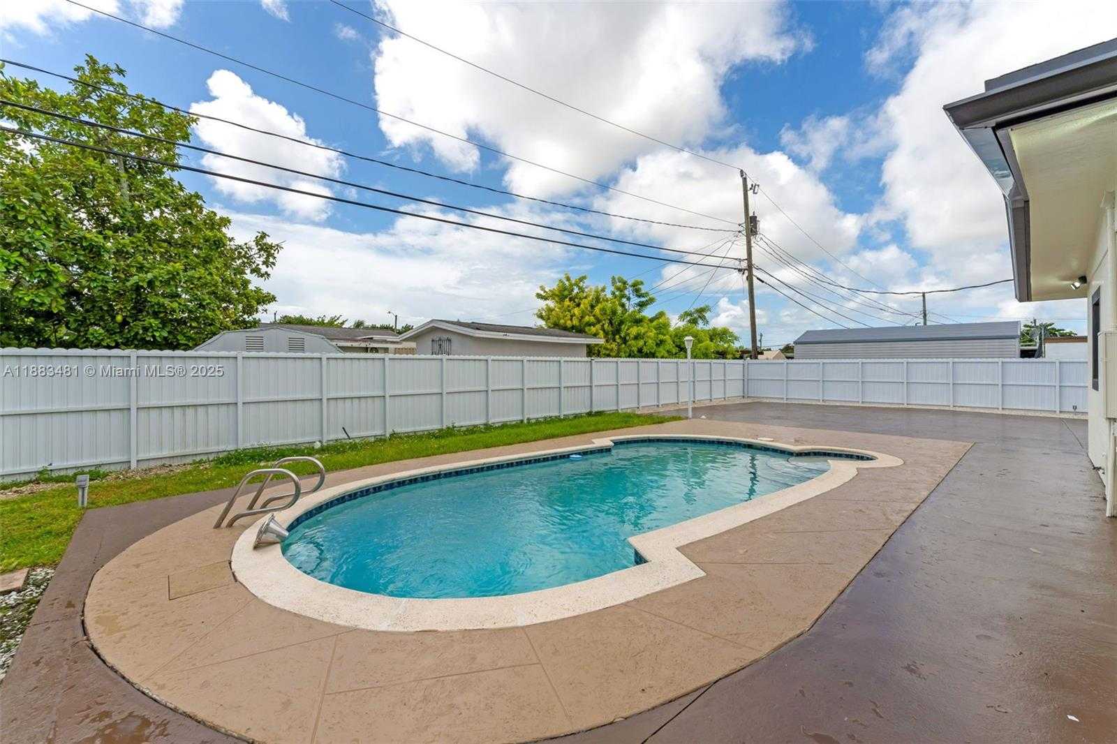 Small Image of 11800 SOUTH WEST 176TH ST #1, Miami Number 29