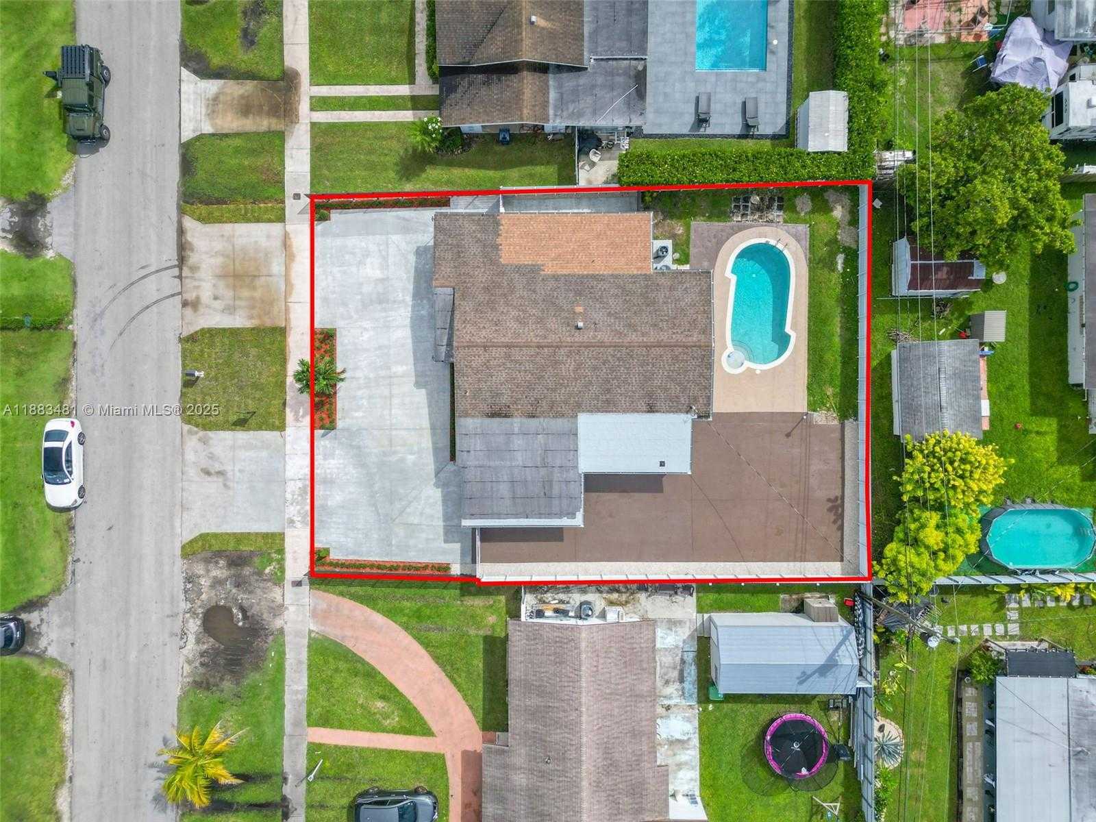 Small Image of 11800 SOUTH WEST 176TH ST #1, Miami Number 31