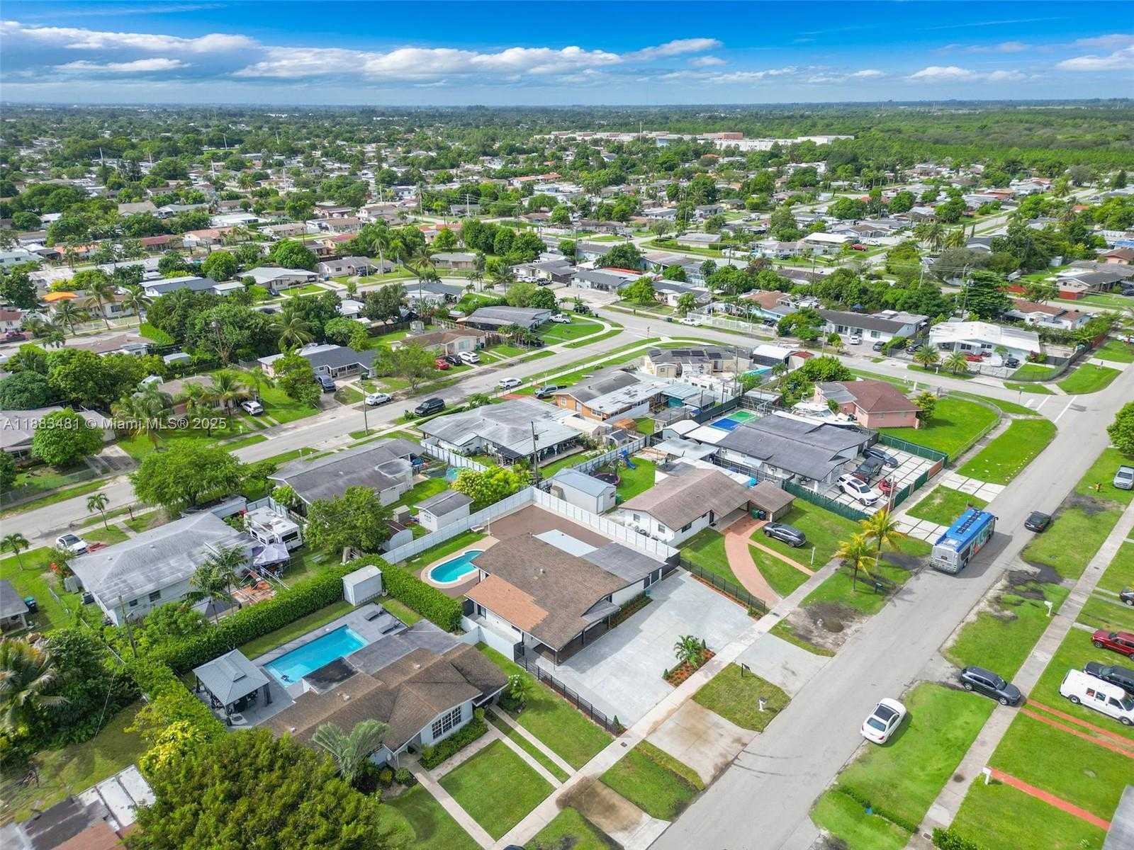 Small Image of 11800 SOUTH WEST 176TH ST #1, Miami Number 36