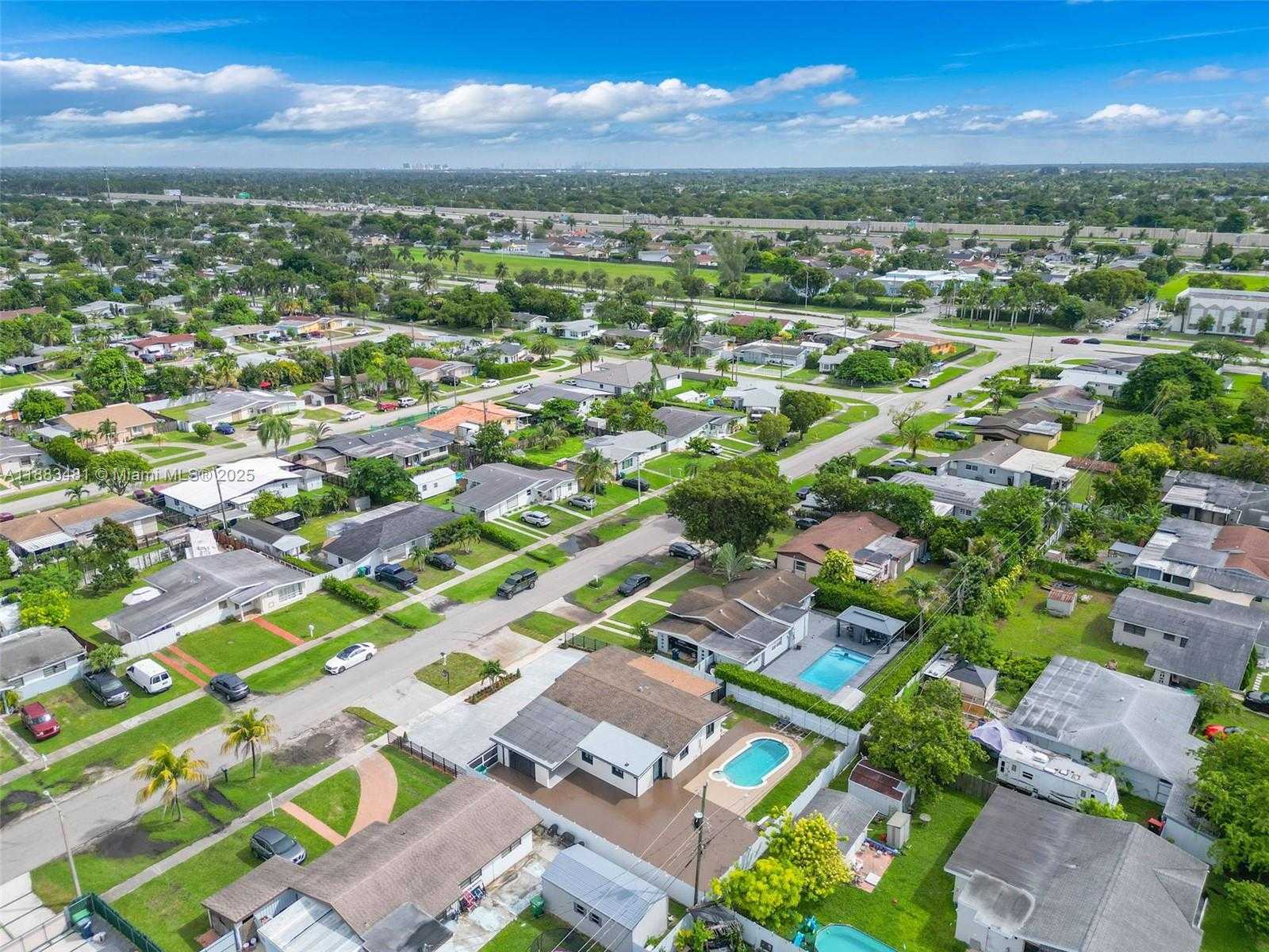 Small Image of 11800 SOUTH WEST 176TH ST #1, Miami Number 40