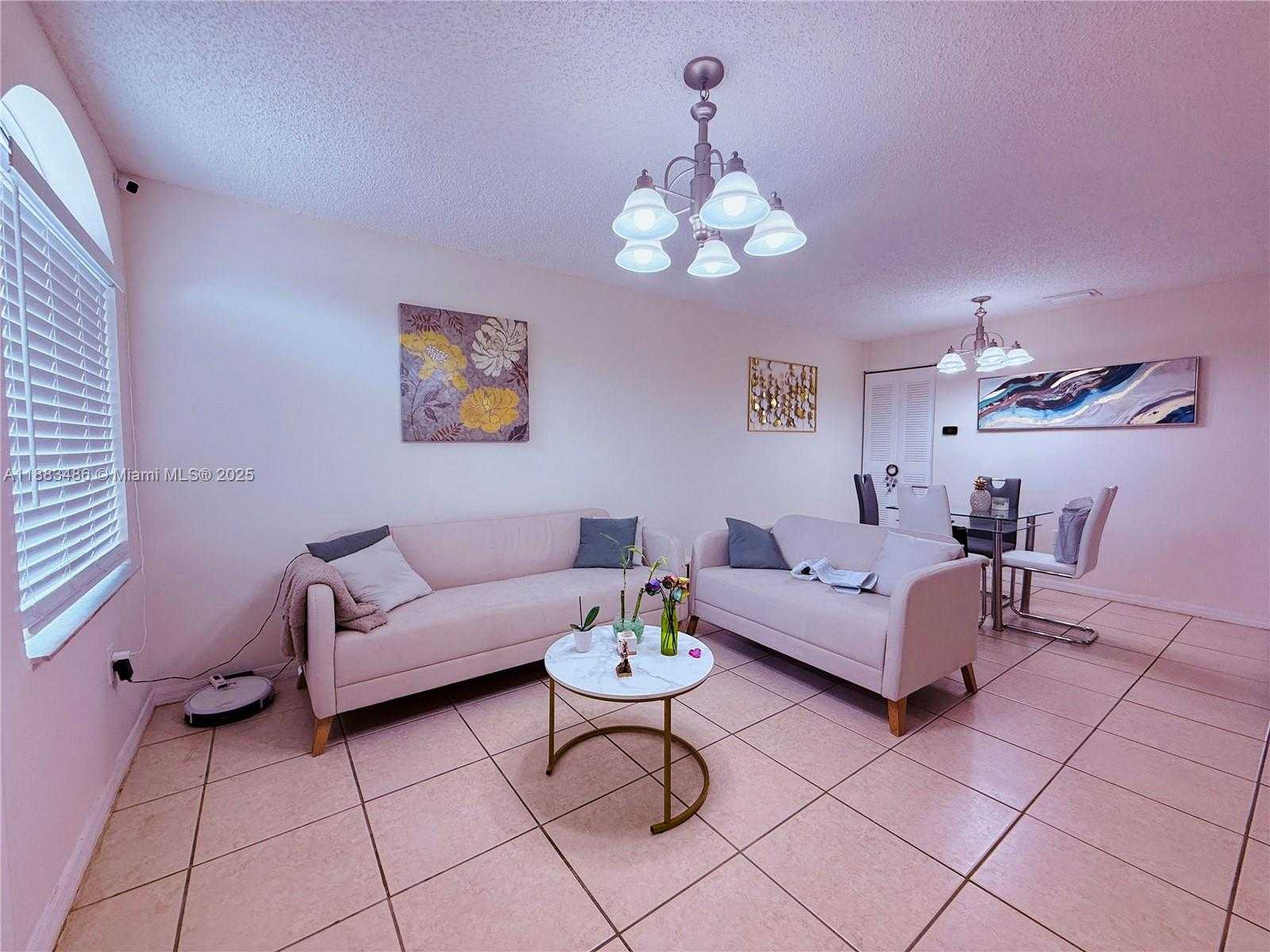Small Image of 8431 NORTH WEST 188TH TER #805-8, Hialeah Number 4