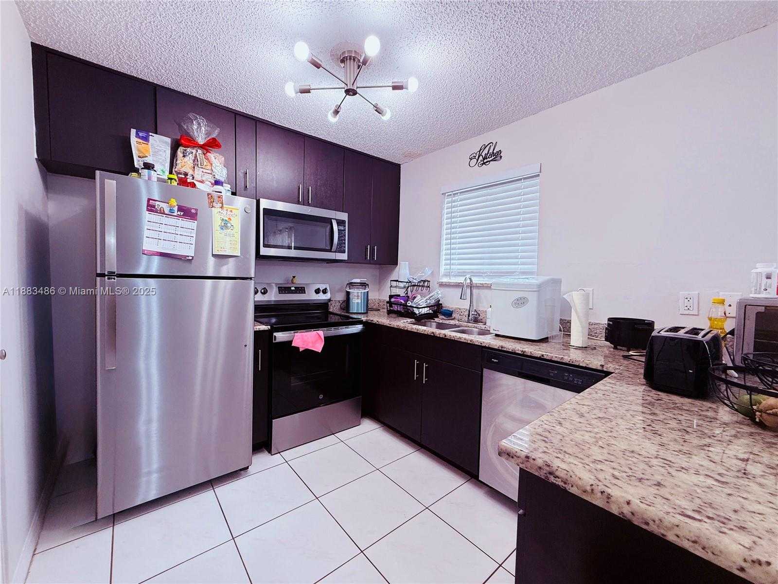 Small Image of 8431 NORTH WEST 188TH TER #805-8, Hialeah Number 6
