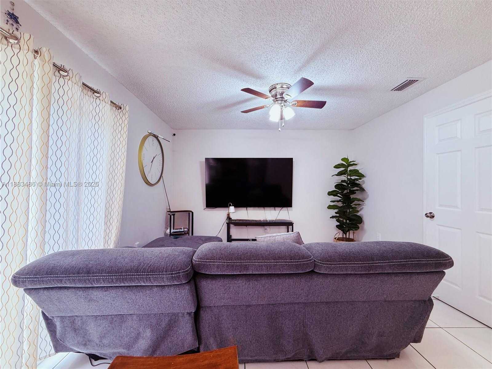 Small Image of 8431 NORTH WEST 188TH TER #805-8, Hialeah Number 9