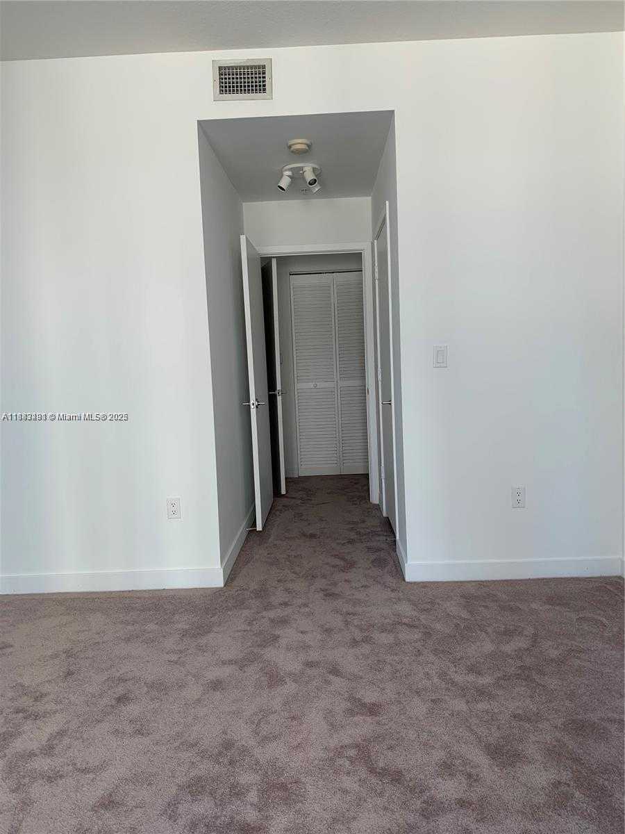 Small Image of 1111 SOUTH WEST 1ST AVE #1724-N, Miami Number 9