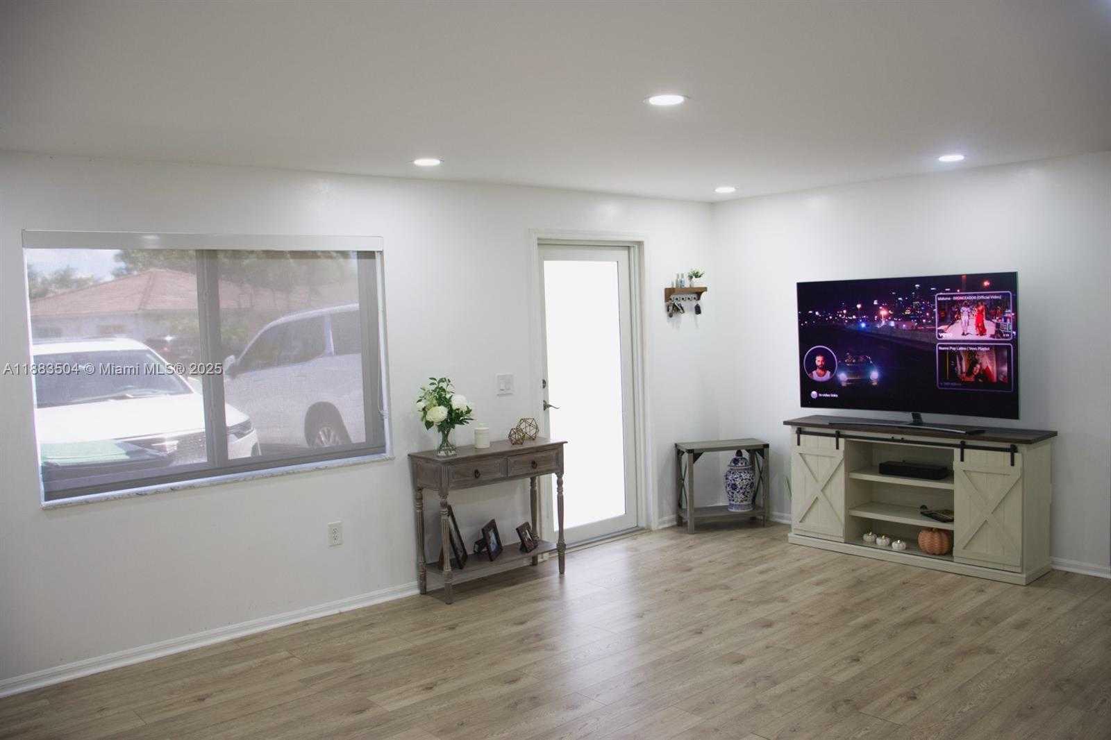 Small Image of 25760 SOUTH WEST 127TH CT, Homestead Number 11