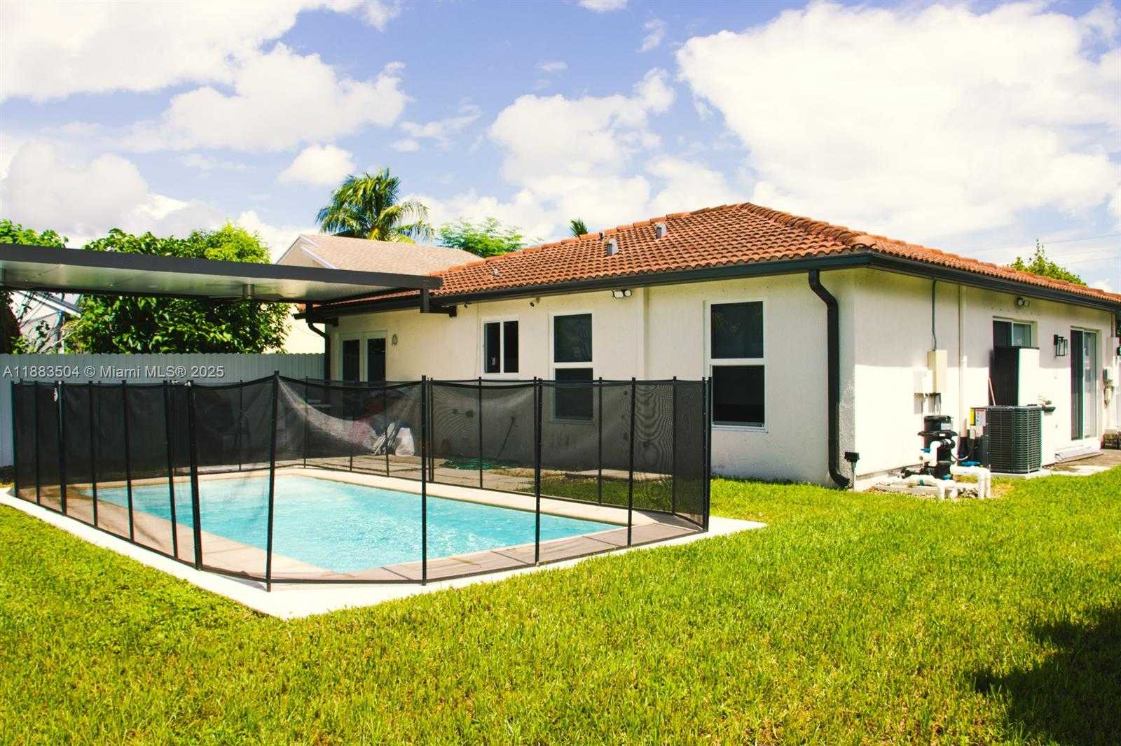 Small Image of 25760 SOUTH WEST 127TH CT, Homestead Number 18