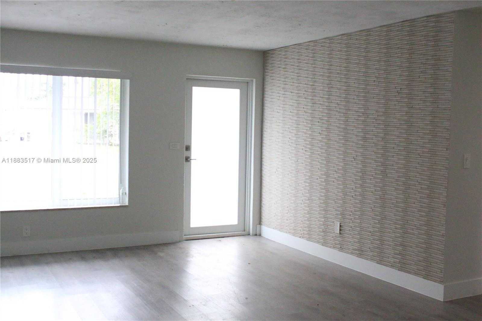 Small Image of 10542 SOUTH WEST 52ND TER, Miami Number 10