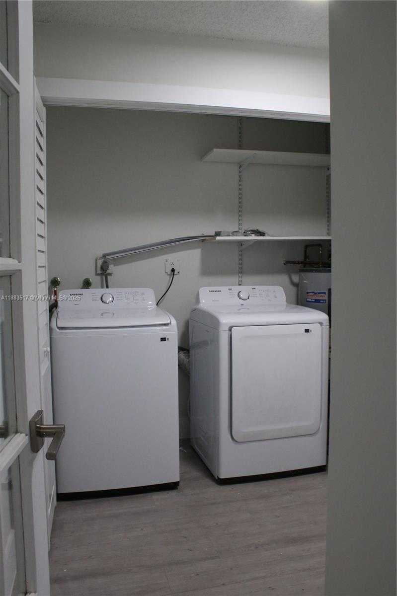 Small Image of 10542 SOUTH WEST 52ND TER, Miami Number 18