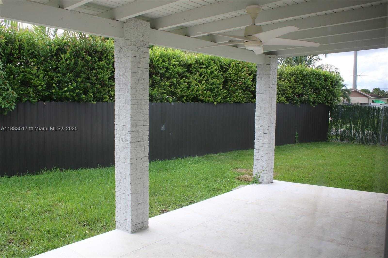 Small Image of 10542 SOUTH WEST 52ND TER, Miami Number 3