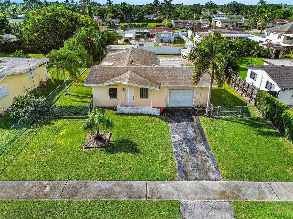 Small Image of 18922 SOUTH WEST 308TH ST, Homestead Number 25