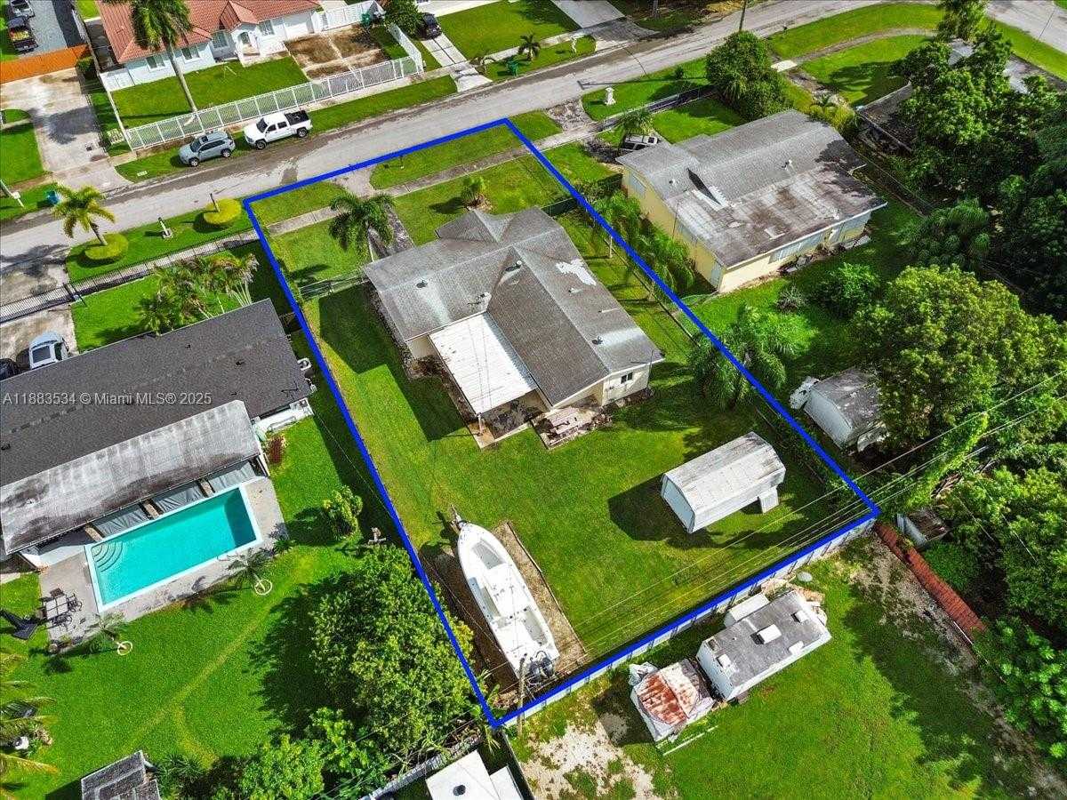 Small Image of 18922 SOUTH WEST 308TH ST, Homestead Number 29