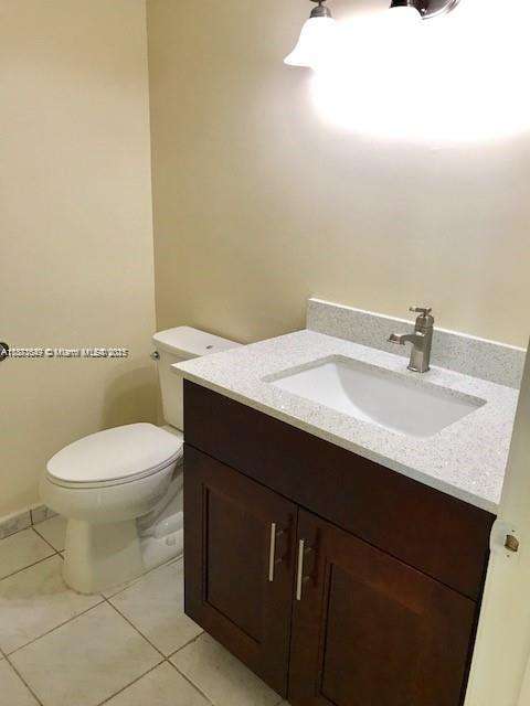 Small Image of 9415 FONTAINEBLEAU BLVD #111, Miami Number 7